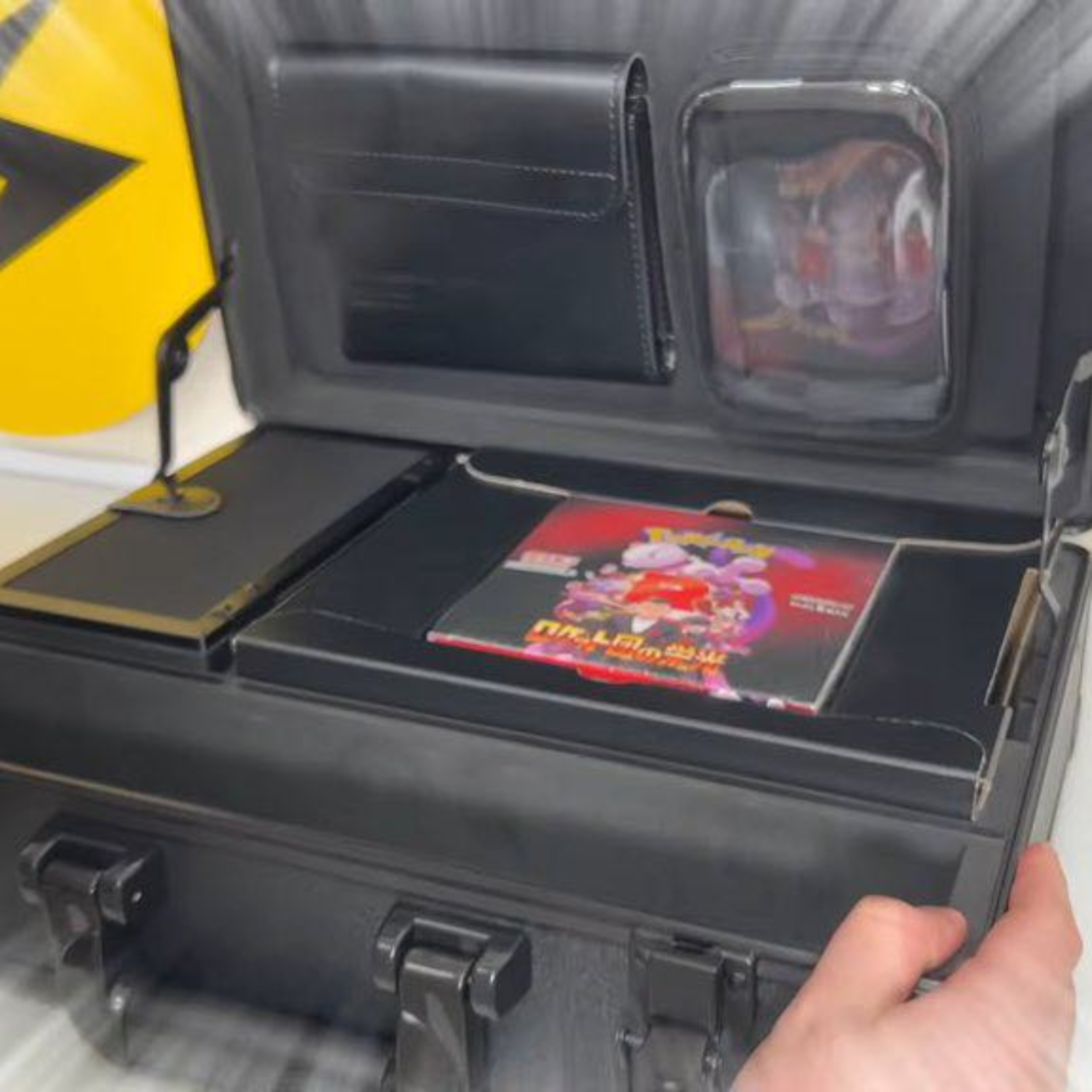 (Reserva) Maletin Glory of the Team Rocket Briefcase - Japones